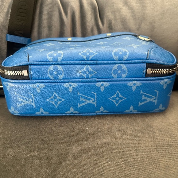 Louis Vuitton Taigarama Monogram alpha messenger bag crossbody - Picture 5 of 6